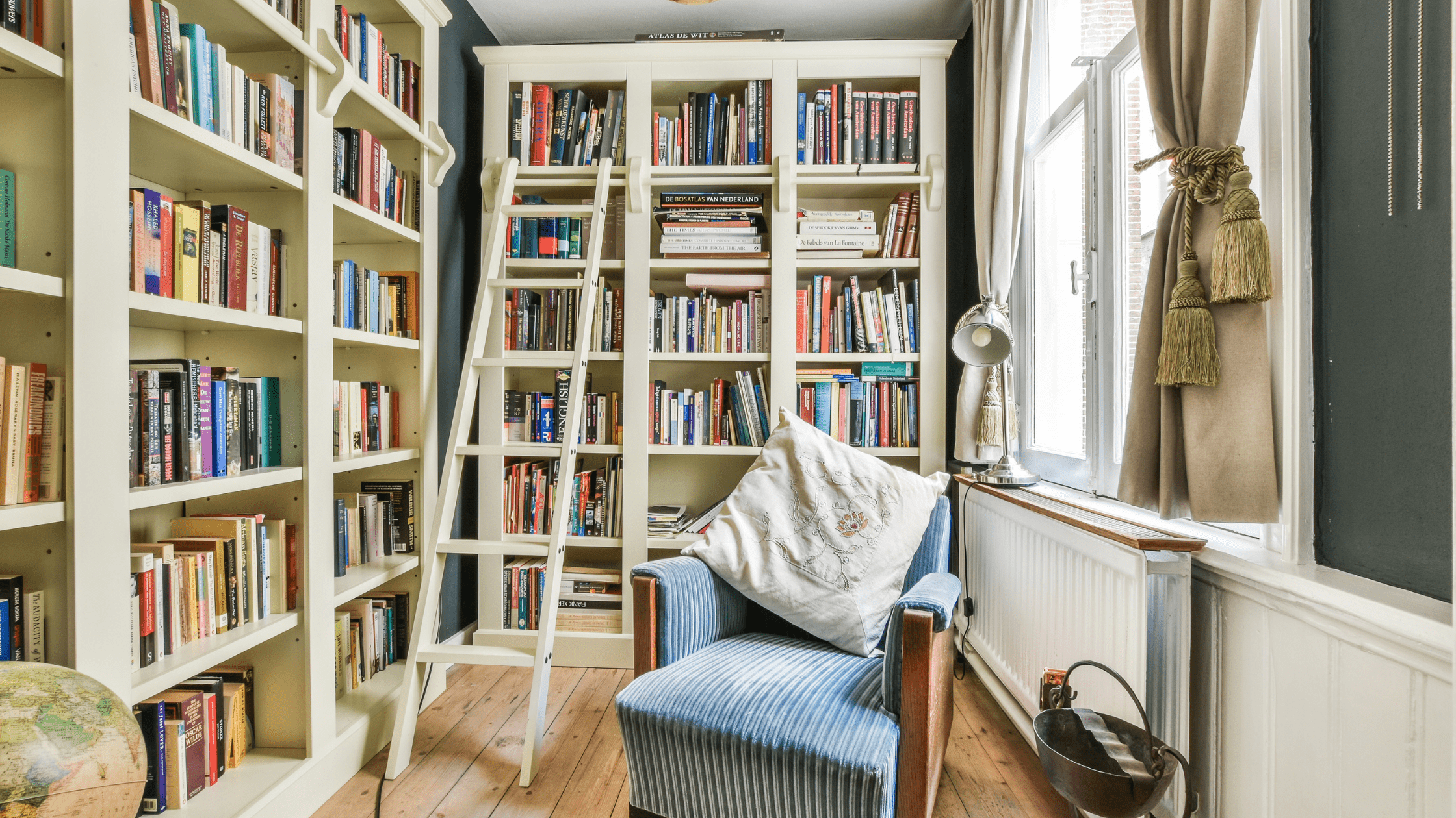 The Ultimate Guide to Spring Cleaning Your Bookshelf